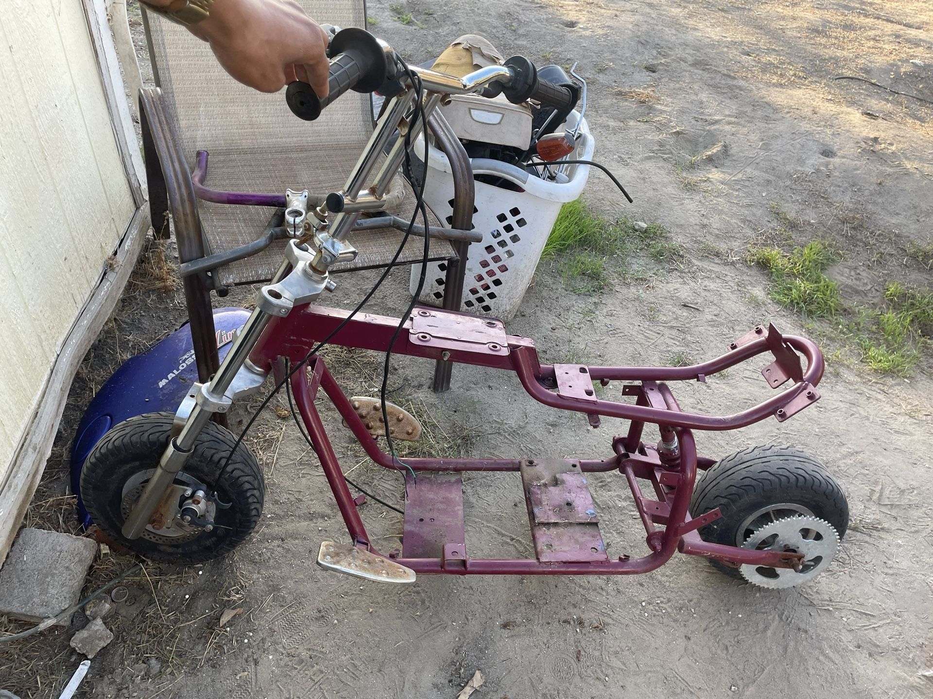 Mini Bike Frame W/Engine