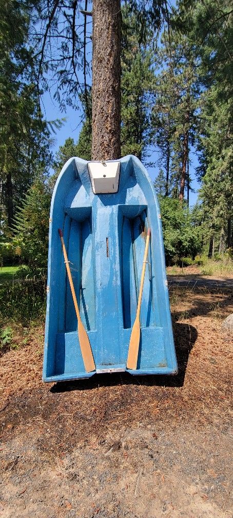 10' Livingston Boat