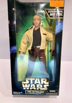 Star Wars Luke Skywalker in Ceremonial Gear 12” Figure Sealed NIB Medal Hasbro