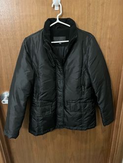 Women’s Jacket, Size Medium - Model : NY10018 Tech Black Down Feather Vintage Ski Full Zipper Jacket. In Very Good Condition !!