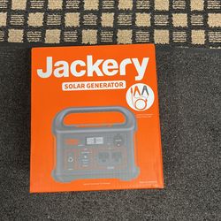 Hackett Solar Generator