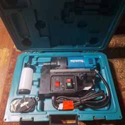 Makita Magntic Drill 