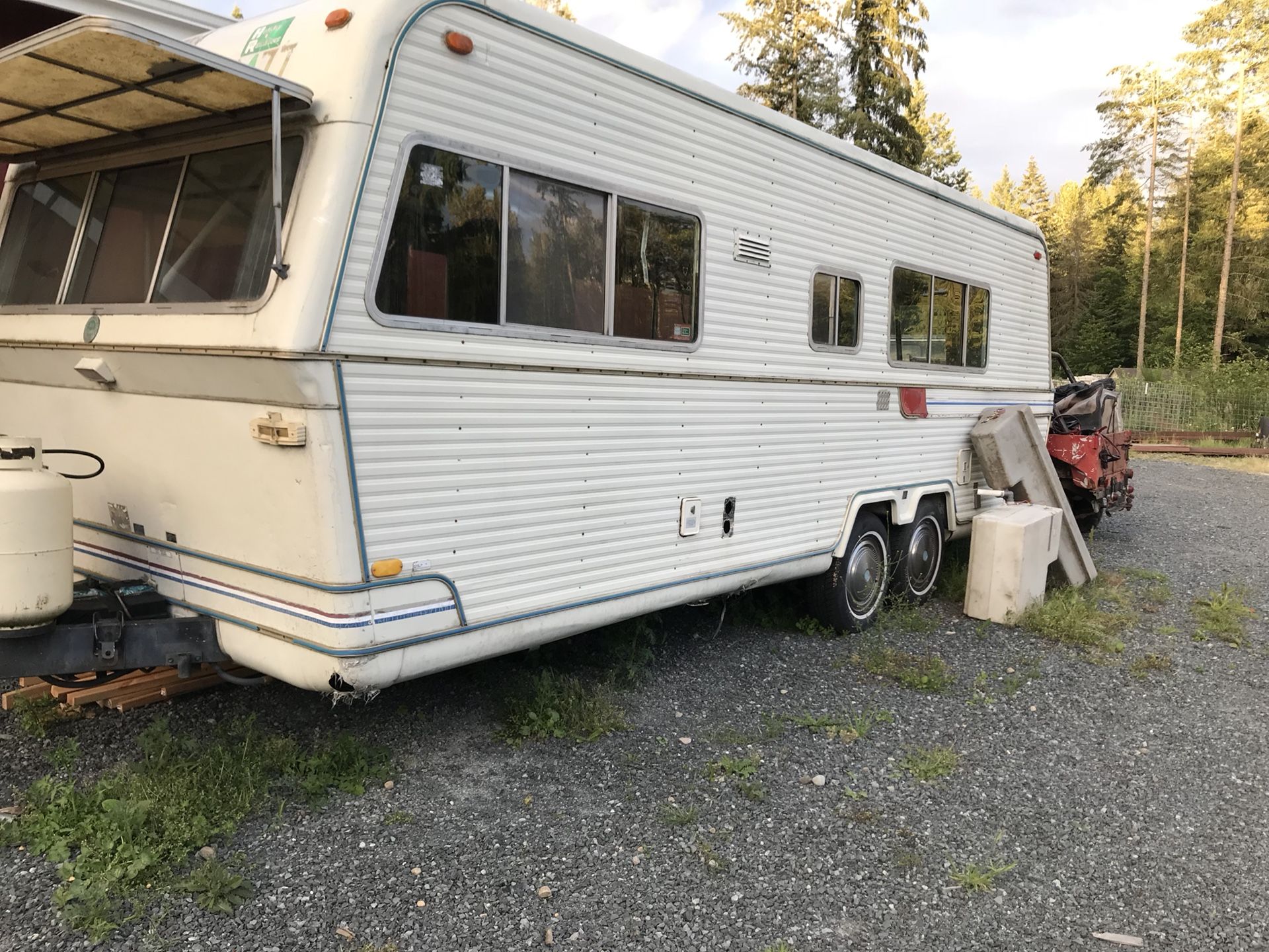 1977 Holiday Rambler Travel Trailer 2004 Holiday Rambler Ambassador