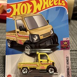 Hot Wheels Yellow Mighty K Kids Model Diecast Toy Car Compact Kings HTC96 1:64