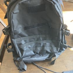 **FREE*** Backpack W Attachments 