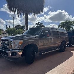 2004 Ford Excursion