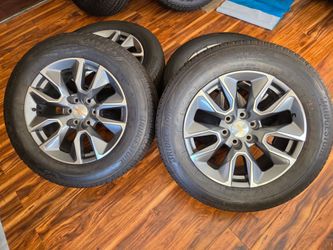 20" CHEVY SUBURBAN RIMS & TIRES