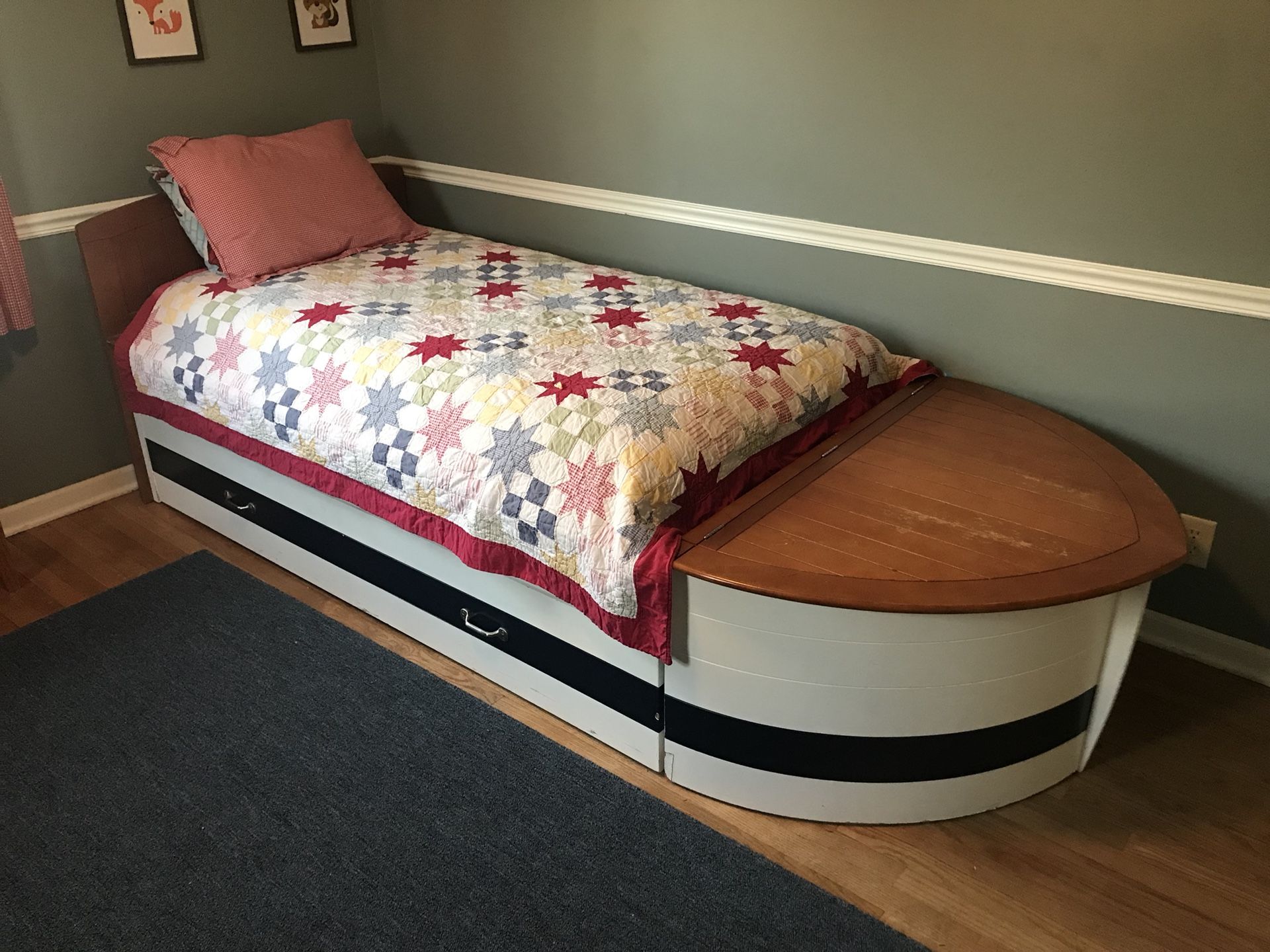 La Jolla Boat Bed with Trundle