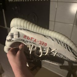 Yeezy 350 zebra