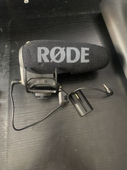 RODE VideoMic Pro+ Shotgun Mic WITH CABLES for iPhone Recording