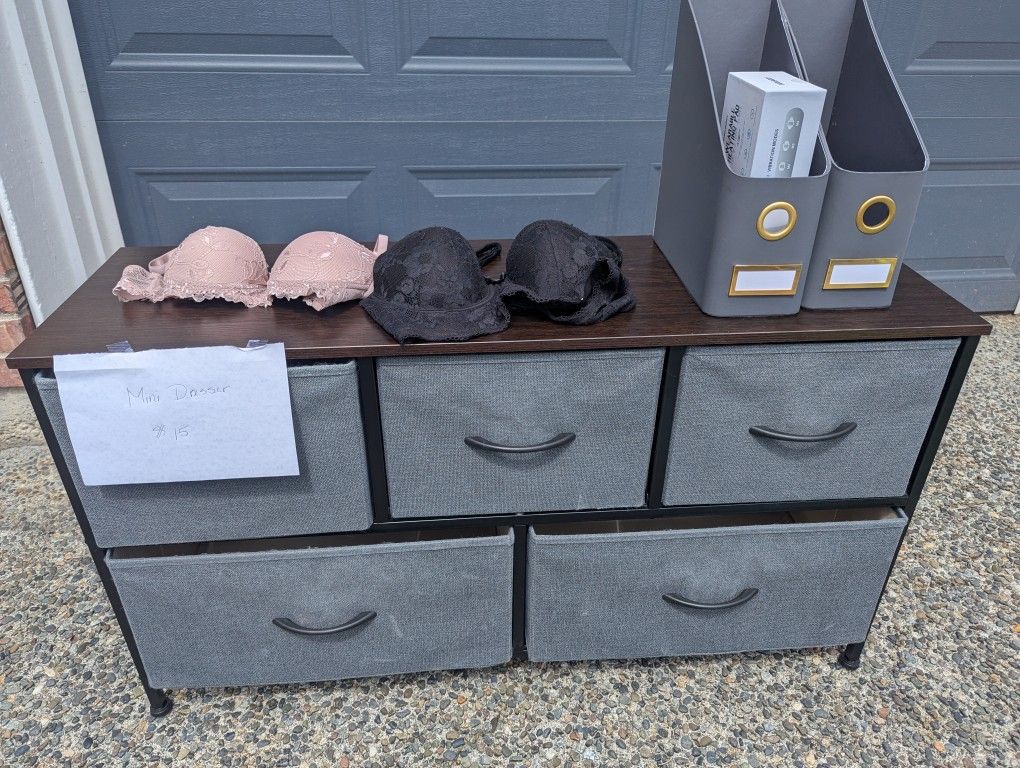 Mini Dresser