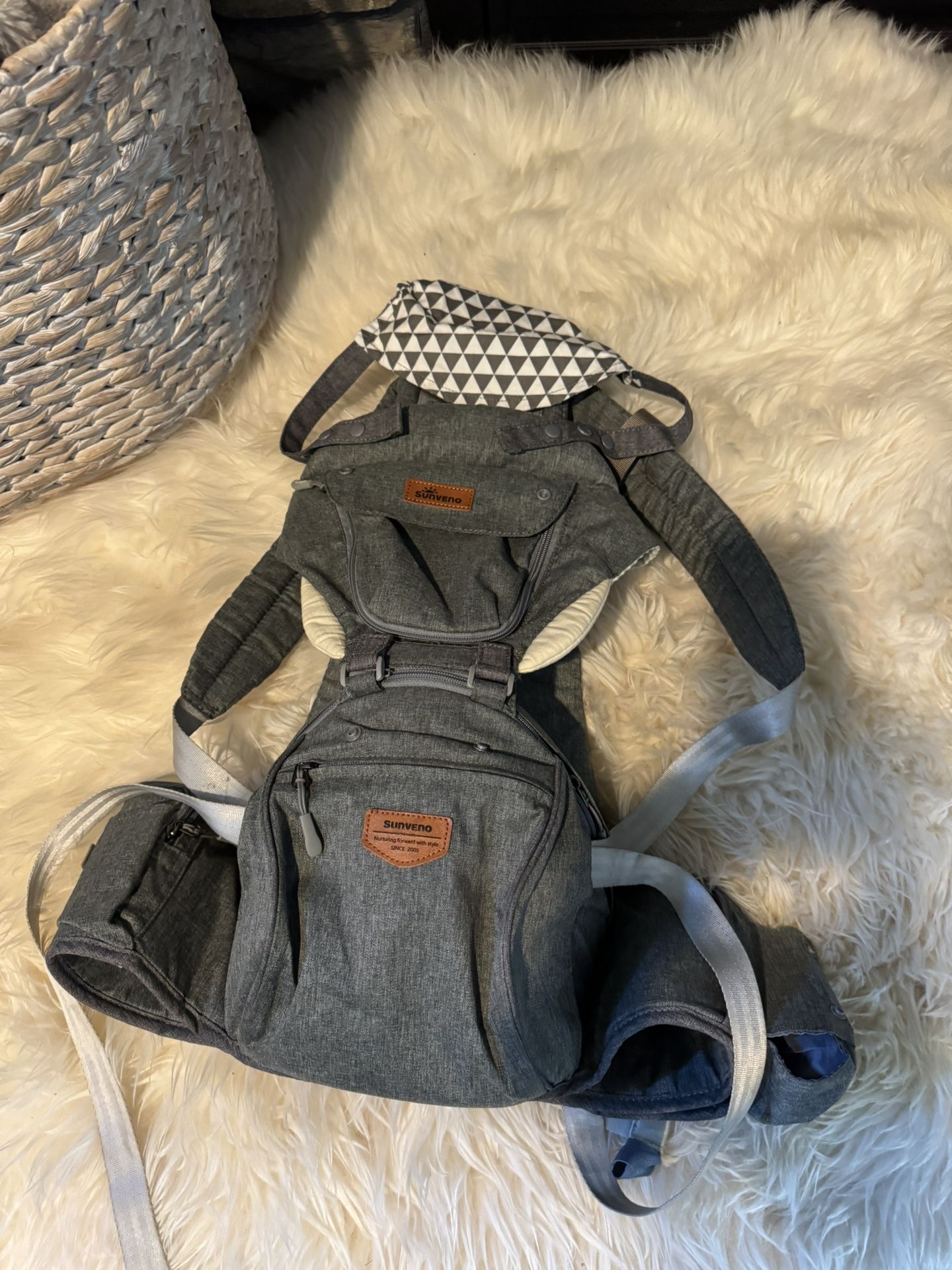 Sunveno 3 in 1 Ergonomic Baby Carrier with Hip Seat