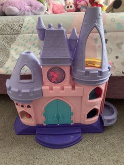 Kids toys castle and farm