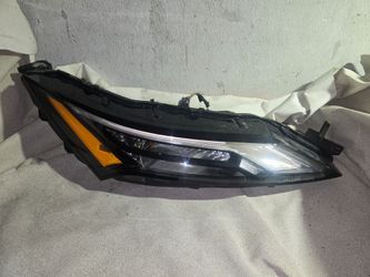 2021-2023 Nissan rogue right headlight