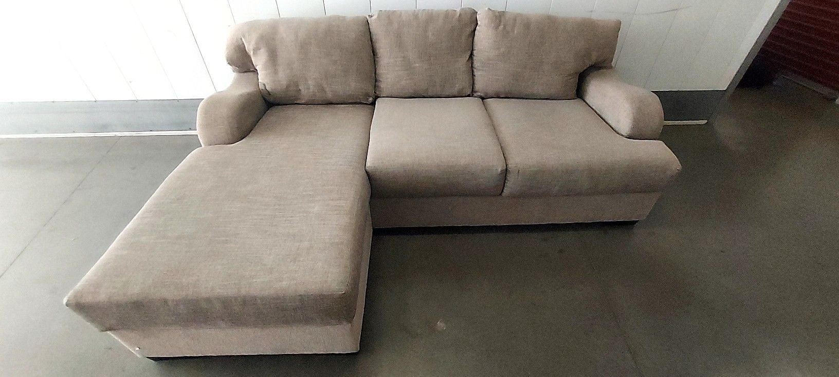 Sectional Couch Excellent Condition