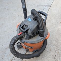 12 Gal Ridgid Wet Dry Shop Vac