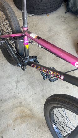 BMX GT bicycle
