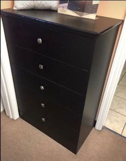Five drawers dresser