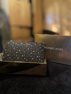Michael Kors Wristlet Wallet