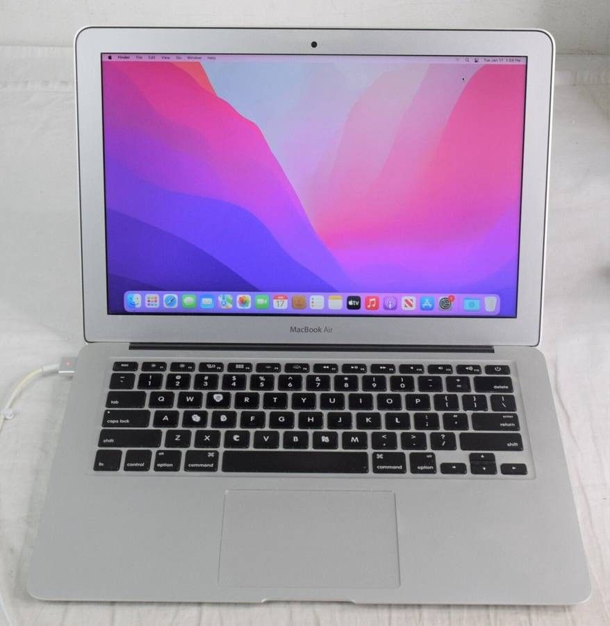 Apple MacBook ( Mac Book ) Air Laptop Computer Notebook i5