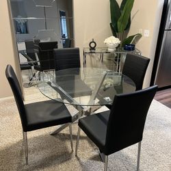 MUST GO - Round Glass Dining Table (chairs Included)