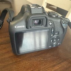 Canon EOS Rebel T7