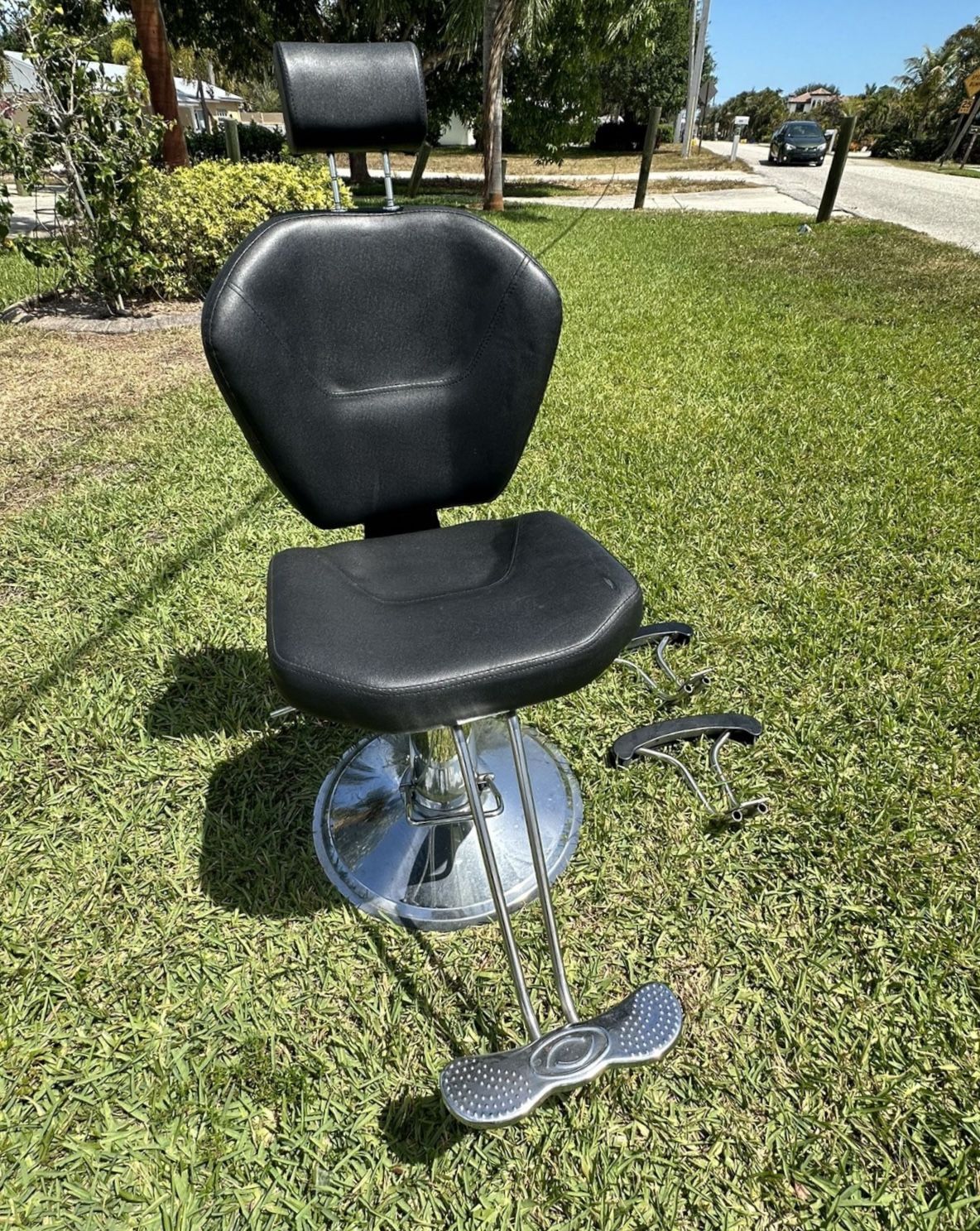 Barber Chair Excellent Condition 