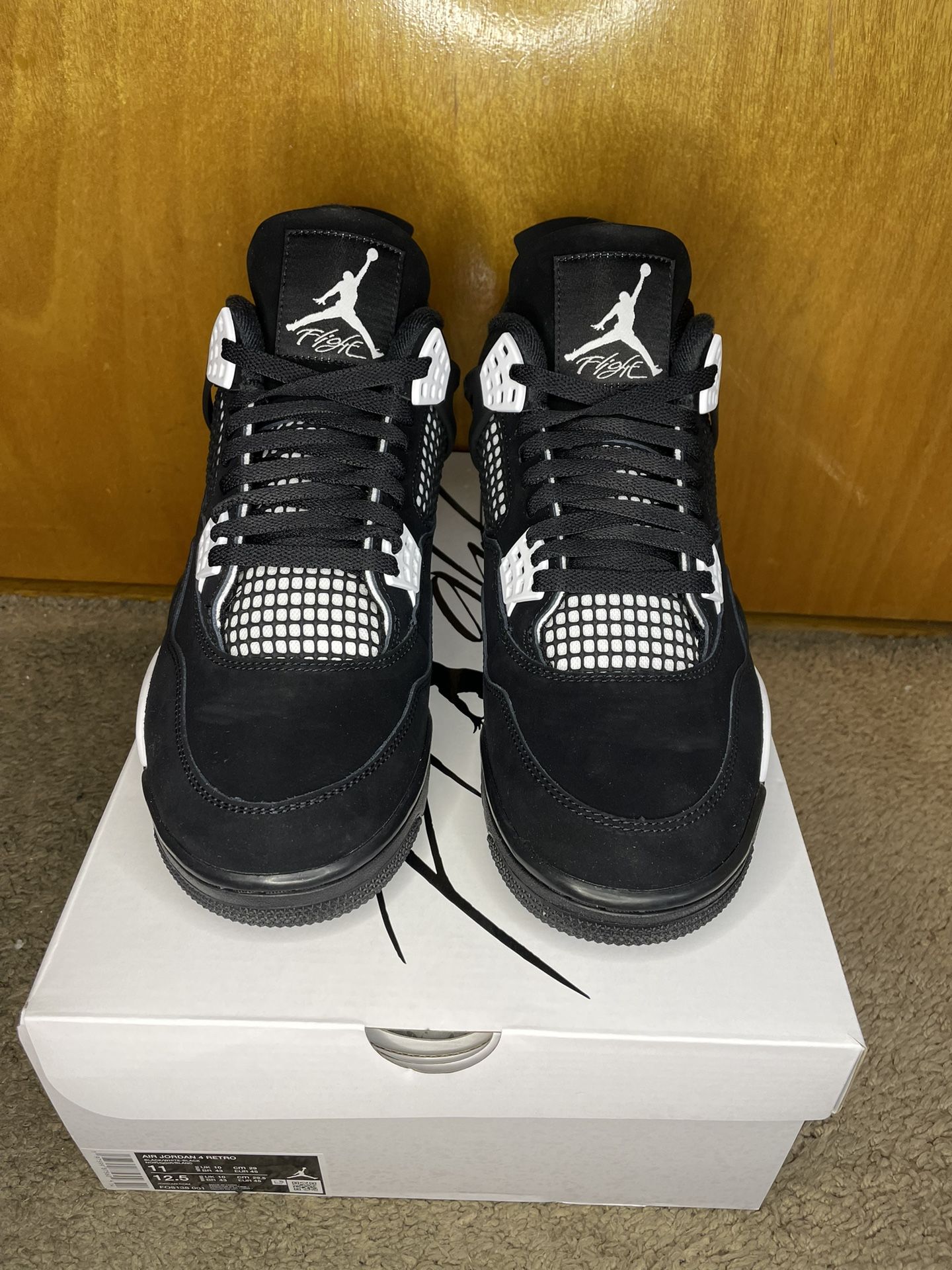 Air Jordan 4 Retro ‘White Thunder’