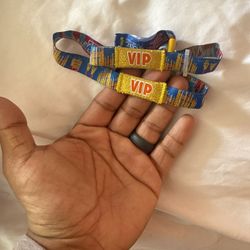 Coachella 2025 SUNDAY ONLY VIP- Must Pick Up In Palm Springs!! $375 Each !