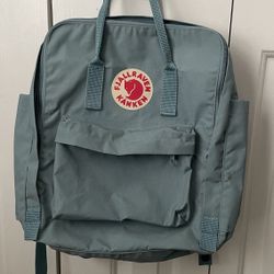 Fjallraven Kanken Backpack 