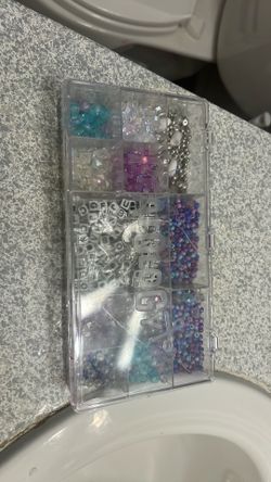 Bracelet maker