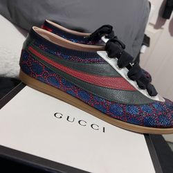 Gucci Shoes 