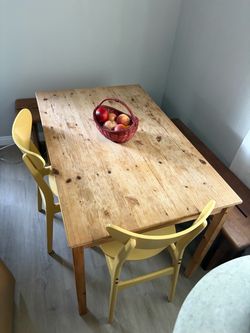 Wood Dining Table- Cute Rustic/Vintage Look