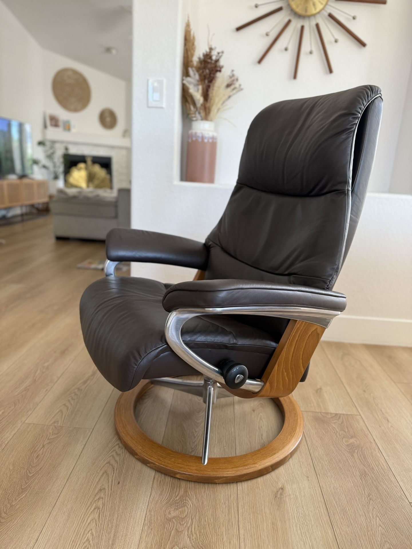 Ekornes Stressless “ View “ Recliner