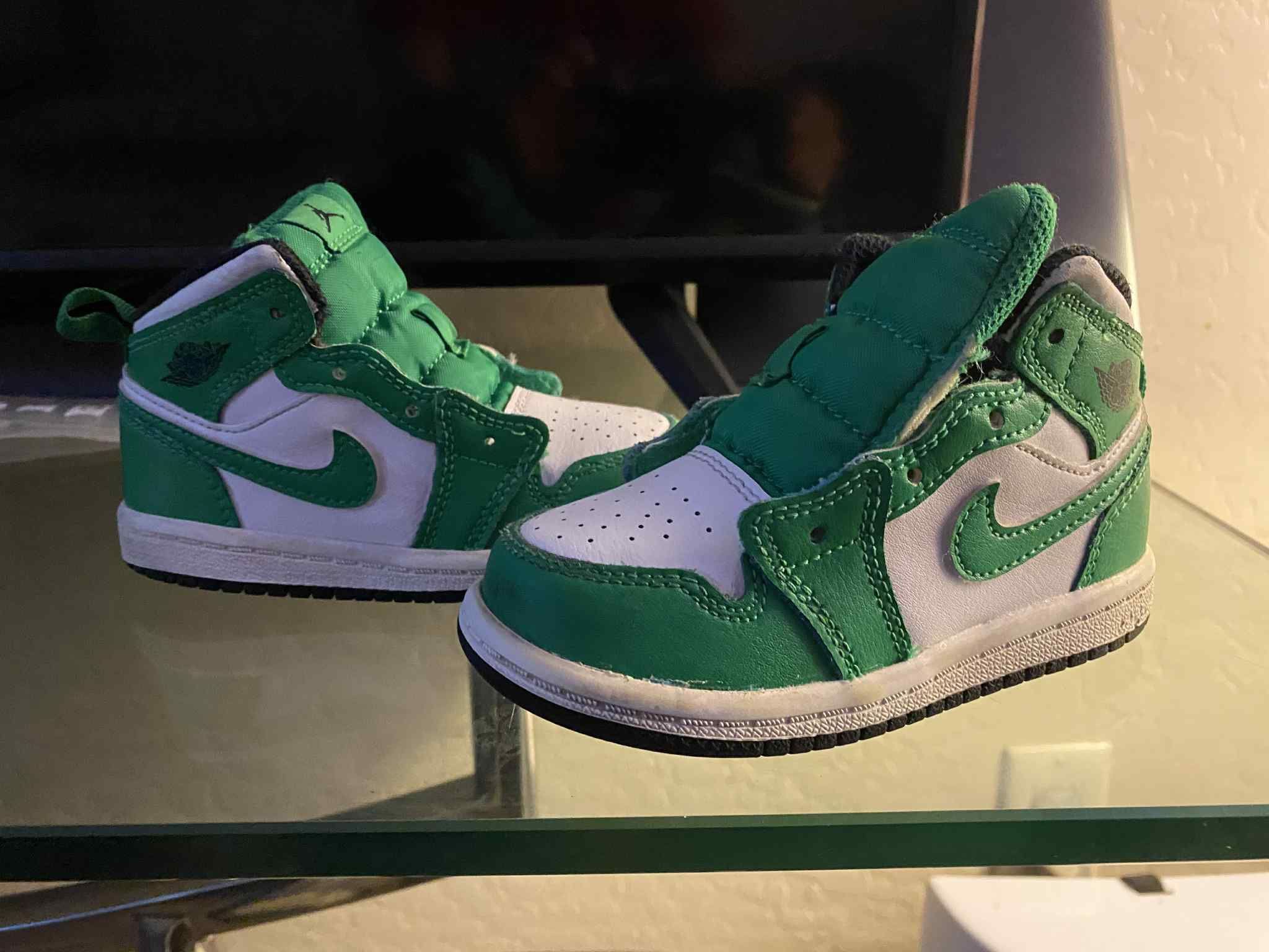 Kids Jordan’s Size 7C