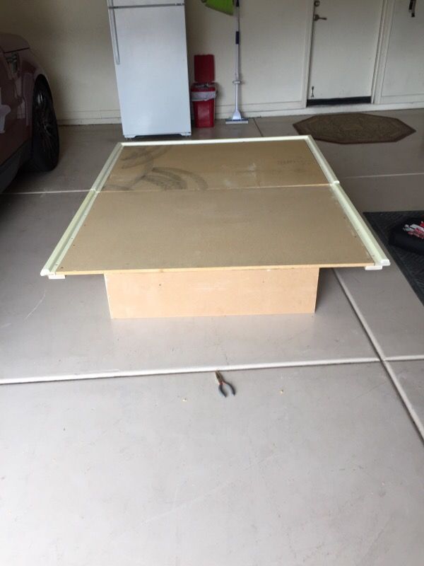 Platform bed everything's there