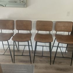 4 Barstools 