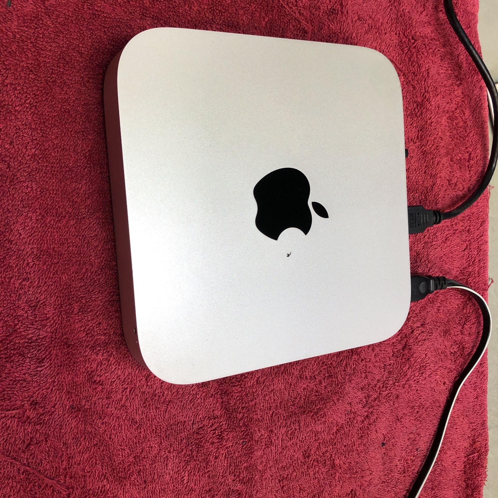 Mac Mini i5 CPU, 16GB Ram, 256GB SSD