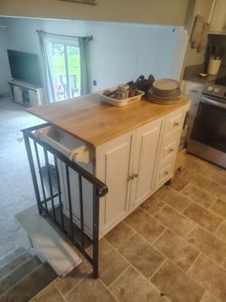 Kitchen island