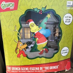 Grinch Inflatable 9ft Tall Great Condition