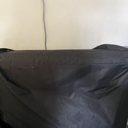 Massage table 