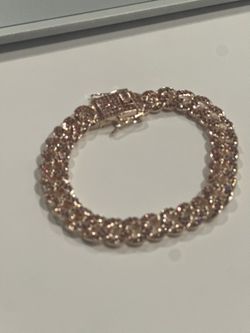 Rose Gold collar With Pink Diamonds 