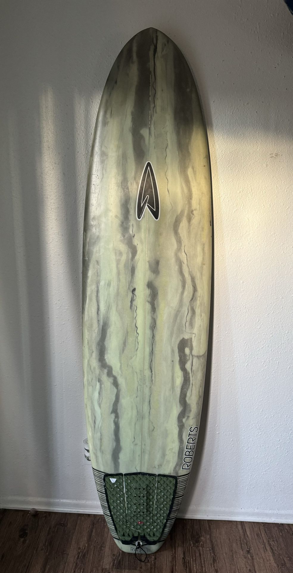 6’10 Roberts Surfboard Fun 1