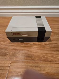 Nintendo NES console (untested)