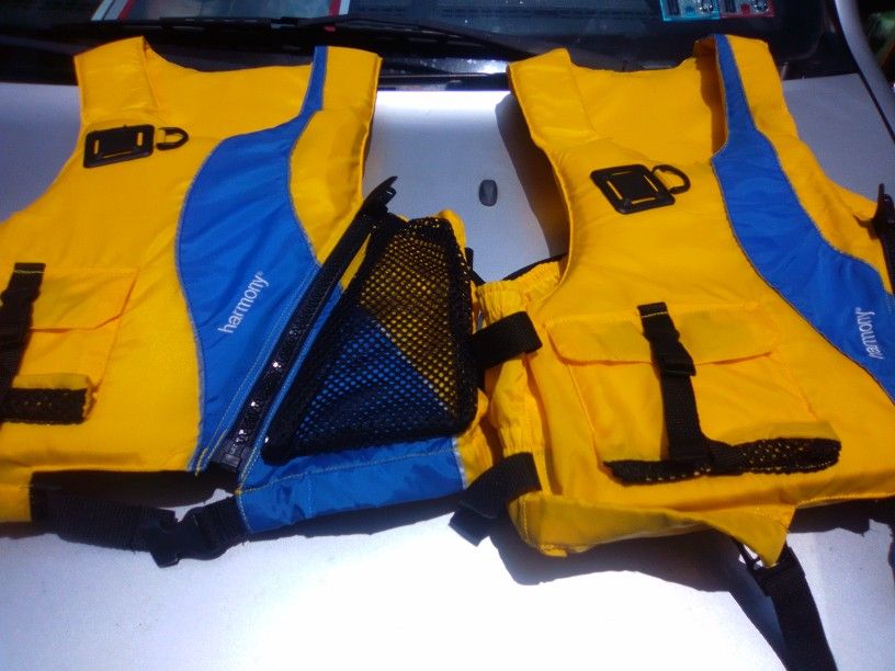 4 Life Vests