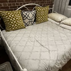 Full Size Bed Frame And Mattress