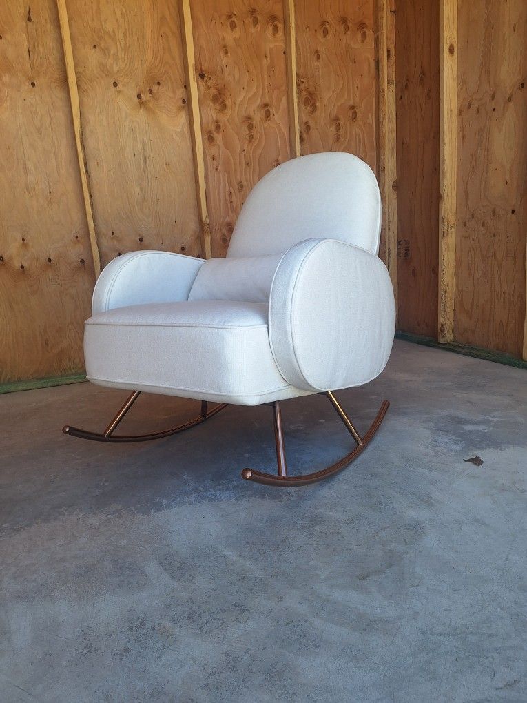 Nursery Works Compass Rocker in Performance Cream