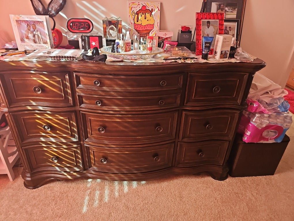 King Bedroom Set