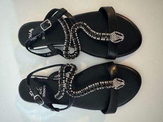 GC Women’s Lidia Black Sandal Size 6.5 Beaded/Rhinestone Snake Design