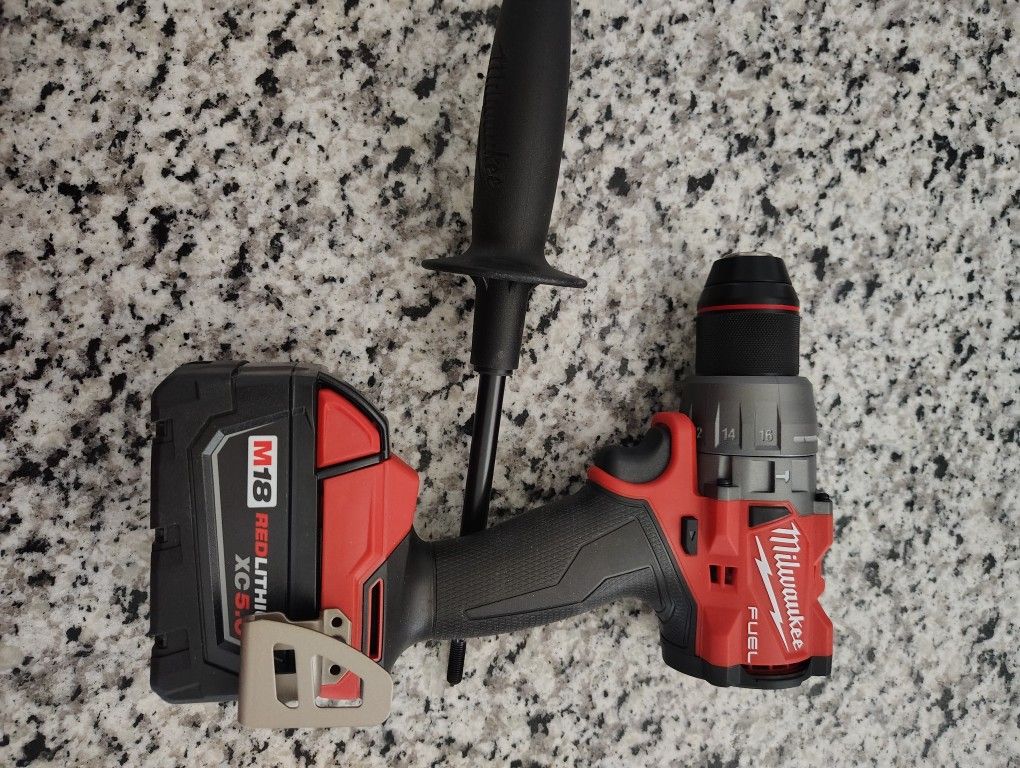 Milwaukee Fuel/Brushless Hammedrill/Driver & Battery